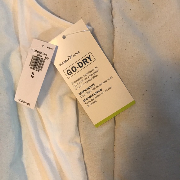 Old Navy Athletic tee Size XL - Picture 3 of 8